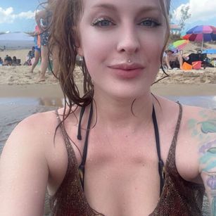 Model - Veronica bigboobs