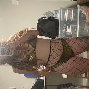 Model - Veronica sissy