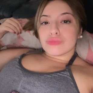 Model - Mariposita sexting