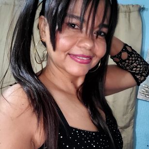 Model - Sophie Harris squirt