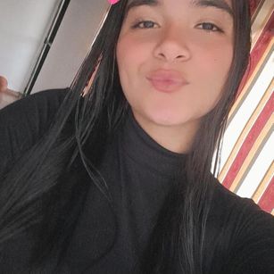 Model - Mia Evanss nude