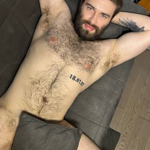Model - YourPersonalHairyBear hairy