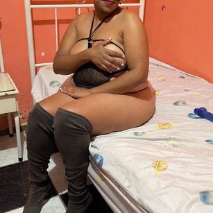 Model - Yellowpopo bigass