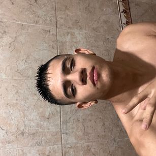 Model - Mike_10 Polla