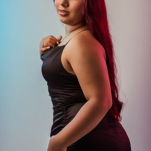 Model - Julieta Emerson milf