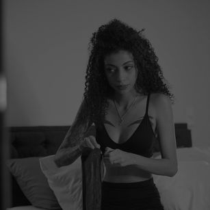 Model - Tefy Rose feet