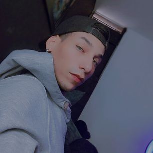 Model - jesustarja hugecock