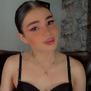 Model - alexandra spellman dildo