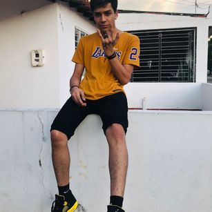 Model - AlphaTonyx Cum