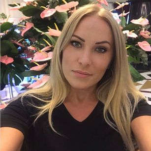 Model - MelanieCat beautiful