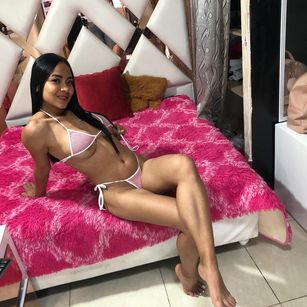 Model - AbbyANDdulce couplehot