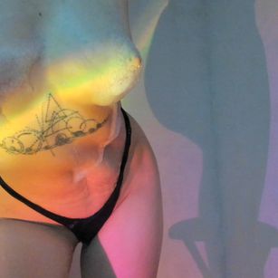 Model - zoemaddison squirt