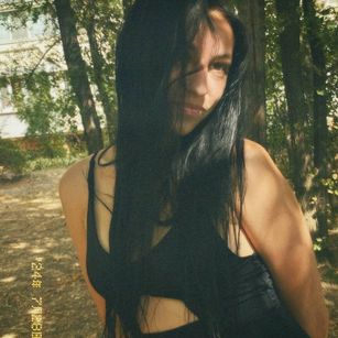 Model - JuicyAlina ass