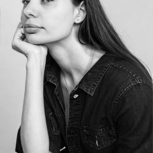 Model - SophiaSparkle asstomouth