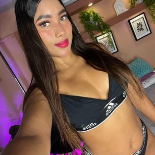 Model - Sofia Bennet bigboobs