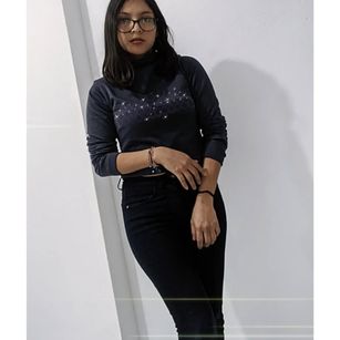 Model - AzulLatin PERUVIAN