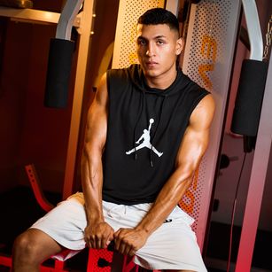 Model - NoahVolkov monstercock