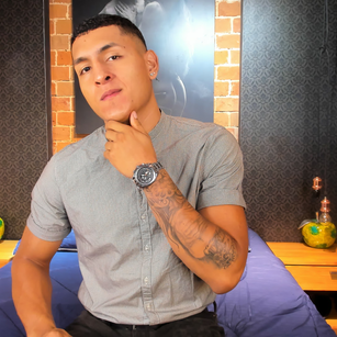 Model - NoahVolkov fastresponse