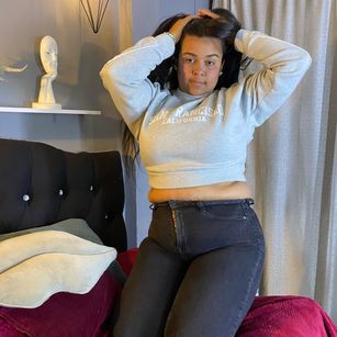 Model - Chiqui young