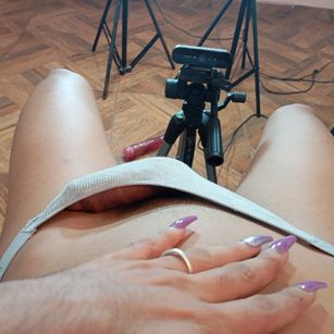 Model - Isakalifats lovense