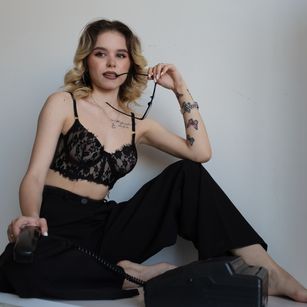 Model - EmelyHoward eyes