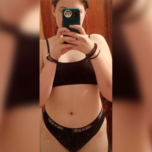 Model - StrawberryCornrows greeneyed