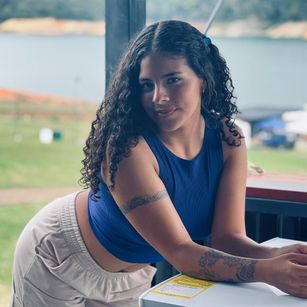 Model - Isis Gil thicklips