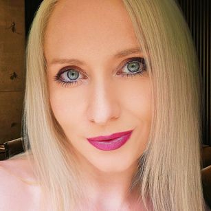 Model - TheAlexaLondon findom