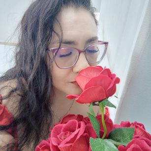 Model - VenusValmont deepthroat