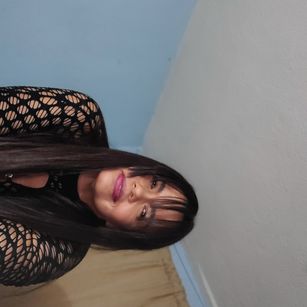 Model - Sophie Harris anal