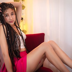 Model - Milkdulce1 latina