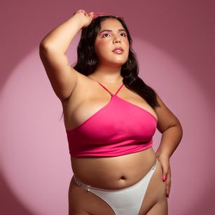 Model - BigBoobsGirl feet