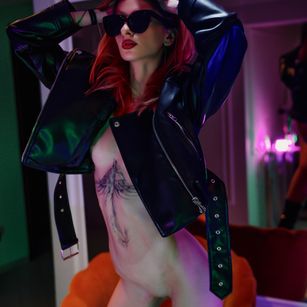 Model - CassieFox blowjob