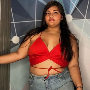 Model - Tania Bellini bbw