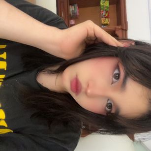 Model - Emma Stones Squirt