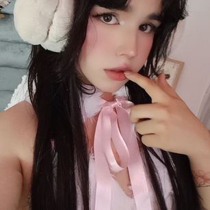 Model - Emma Stones Slave