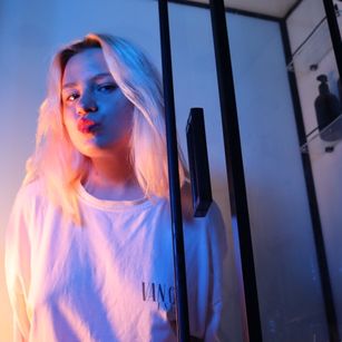 Model - Michelle dance