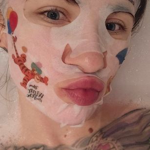 Model - ZlataFitGoddess hairy