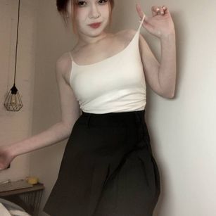 Model - Jessi oilshow