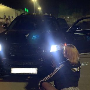 Model - LucyGoldi mistress