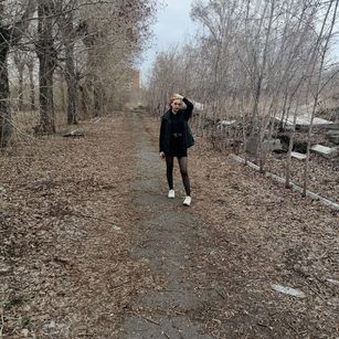 Model - LucyGoldi ass