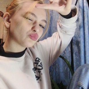 Model - LucyGoldi sph