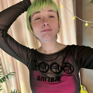 Model - Agathakisa joi