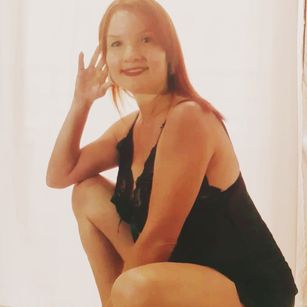 Model - Quanta1405 complaciente