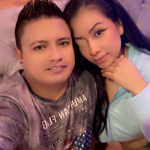 Model - MichellandSneyder feet