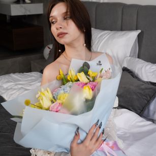 Model - Mari Nette young