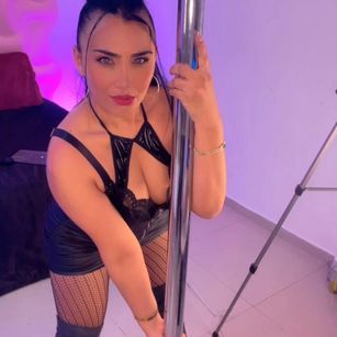 Model - Evangeline Taylor dirtytalk