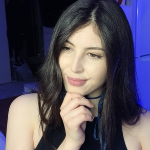 Model - Rosie dancing