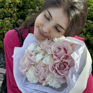 Model - Rosie striptease