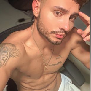 Model - mrjuan69_ latino